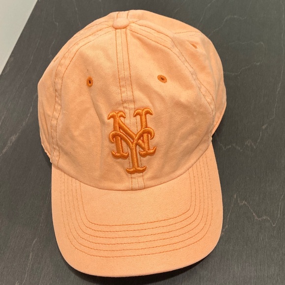 New York Yankees Ball Cap - Picture 1 of 7